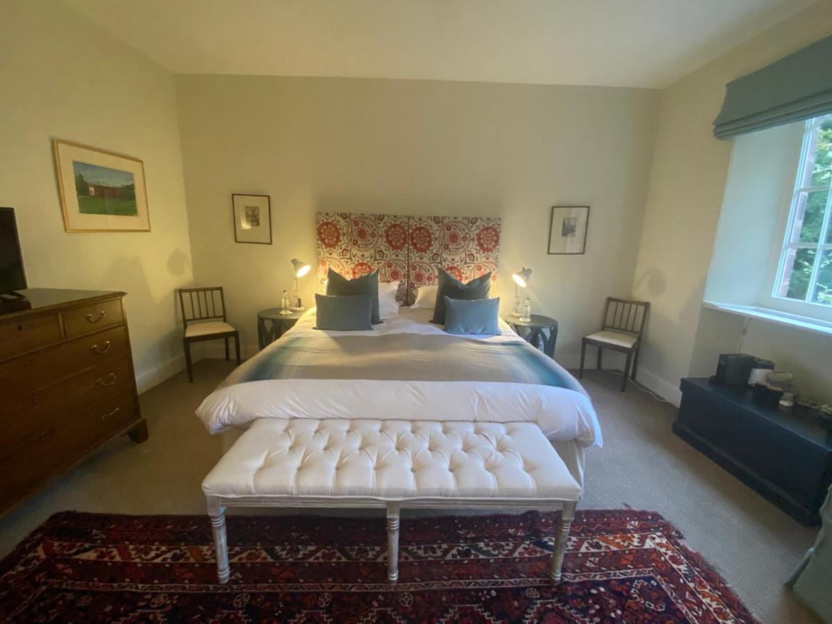 Chillingham Manor Hotel ภายนอก รูปภาพ